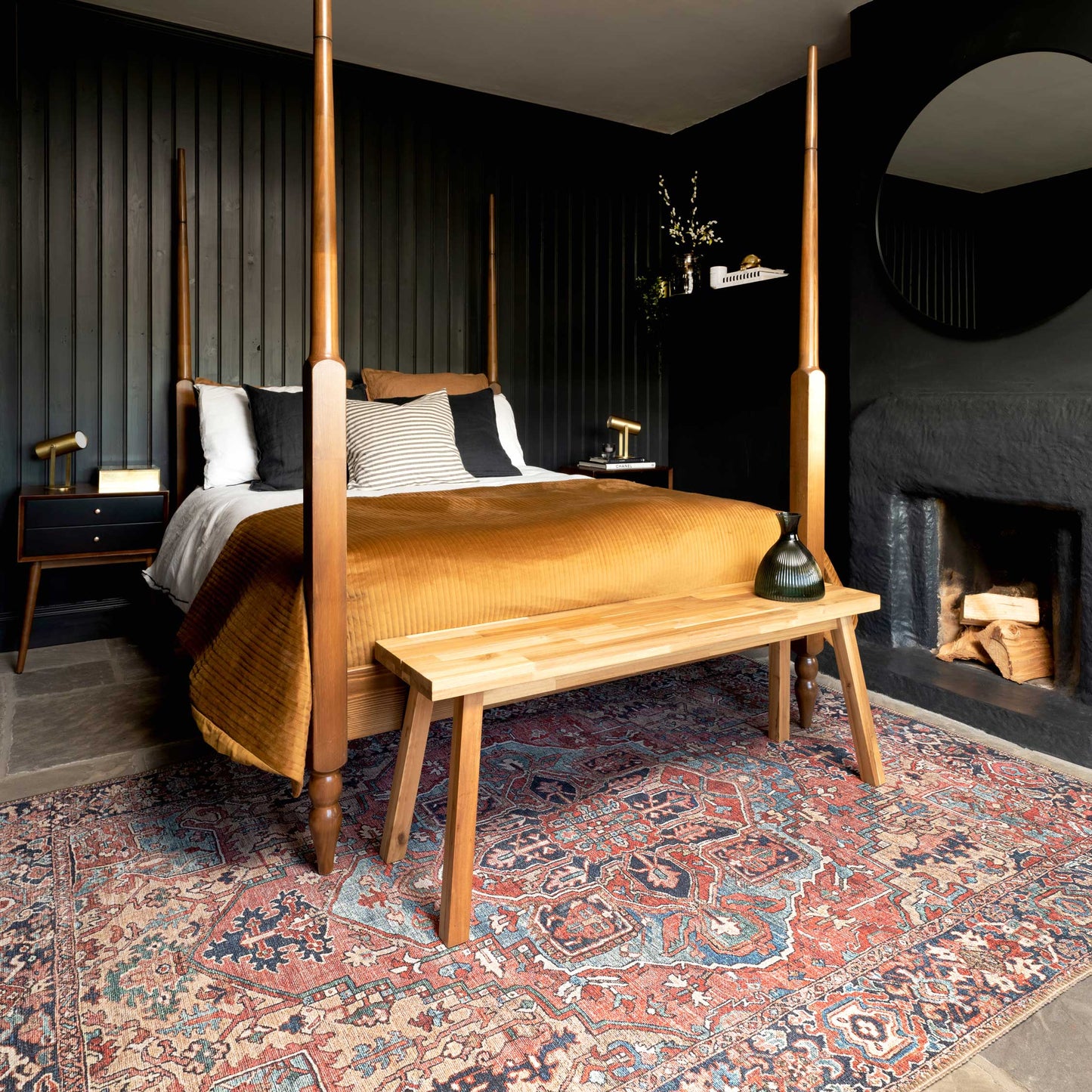 Flatwoven Washable Red Distressed Traditional Rug - Savanna